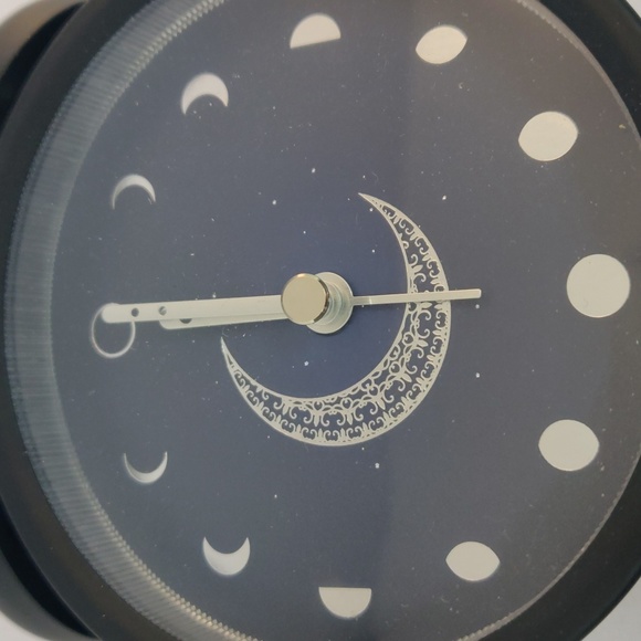 Moon Phase Alarm Clock - Picture 3 of 9